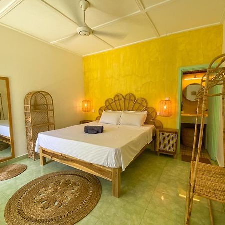 Hotel Banana Surf House Arugam Bay Exterior foto