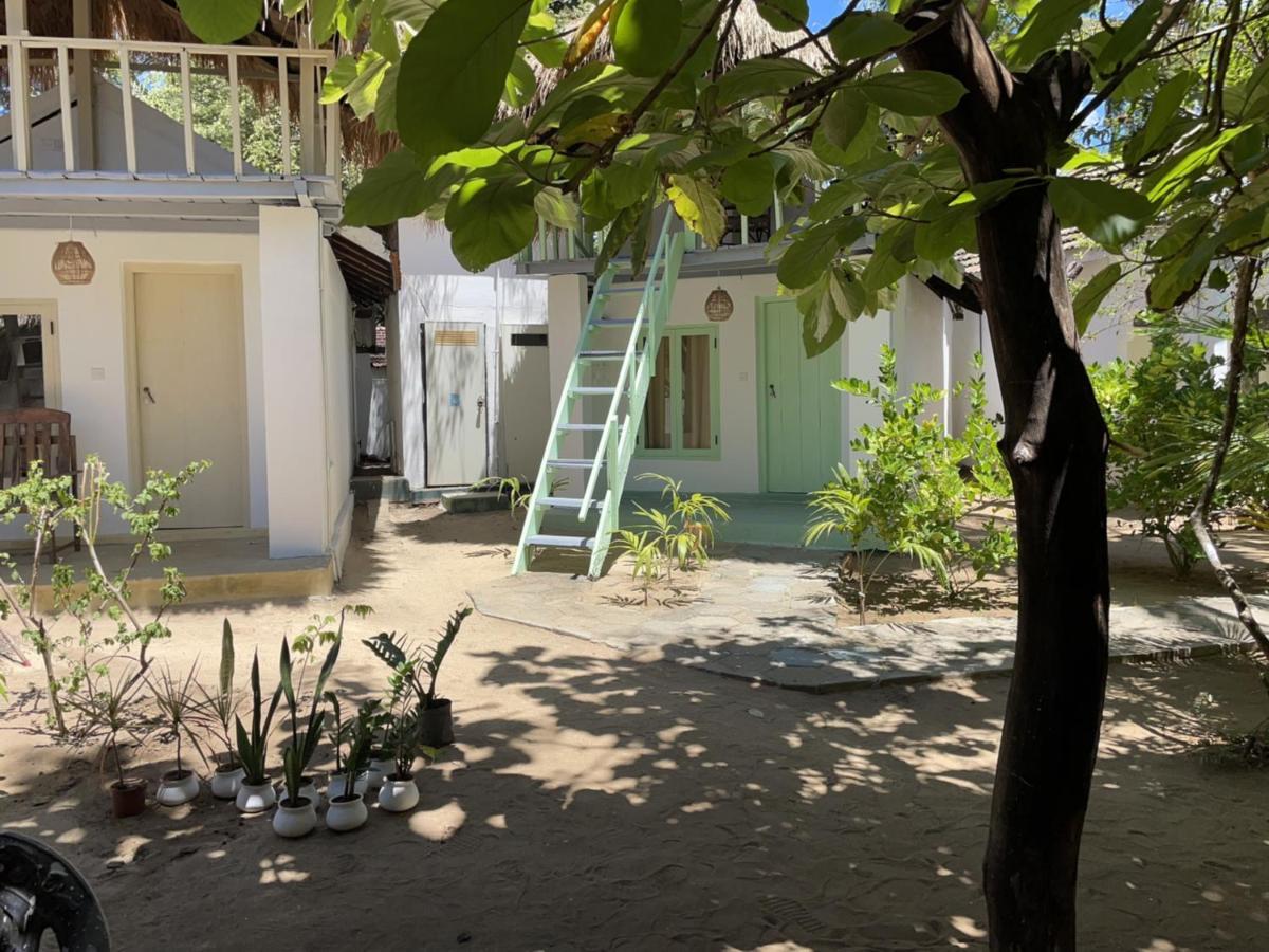 Hotel Banana Surf House Arugam Bay Exterior foto