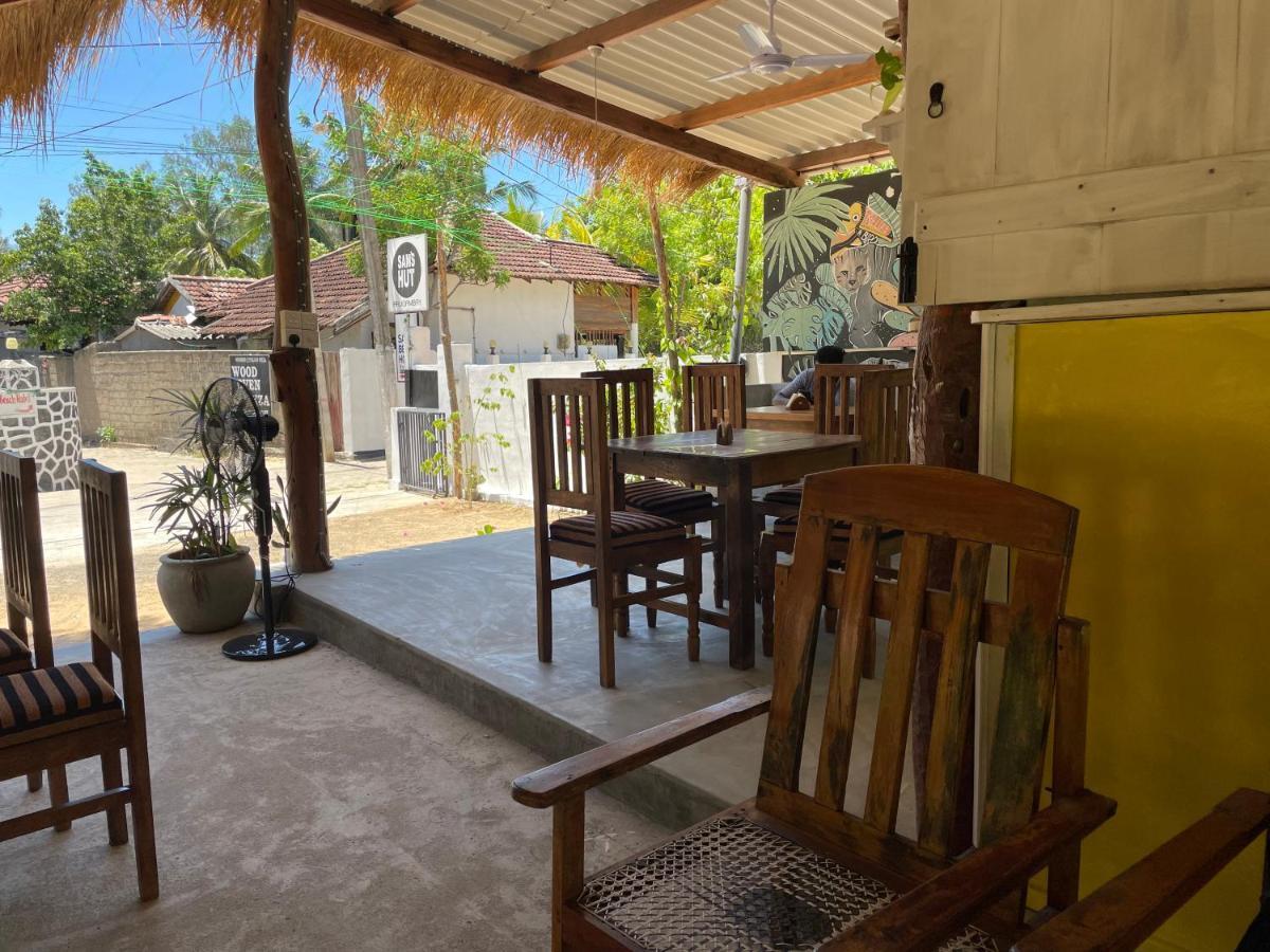 Hotel Banana Surf House Arugam Bay Exterior foto