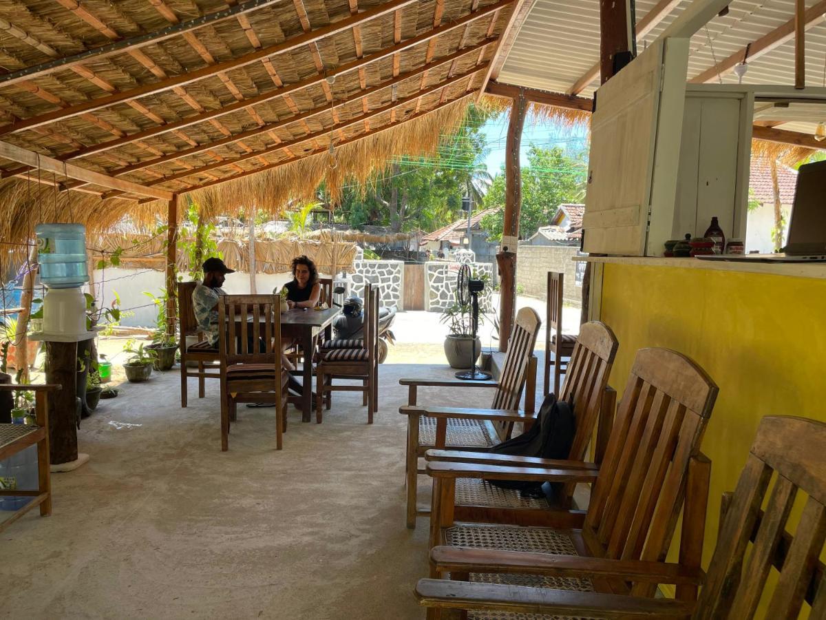 Hotel Banana Surf House Arugam Bay Exterior foto