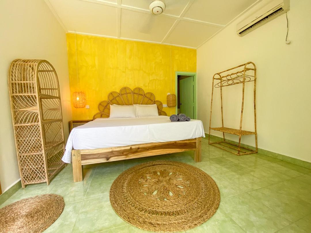 Hotel Banana Surf House Arugam Bay Exterior foto
